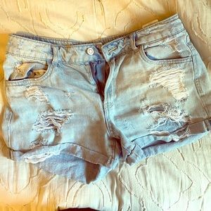 H&M Light-wash Jean Shorts